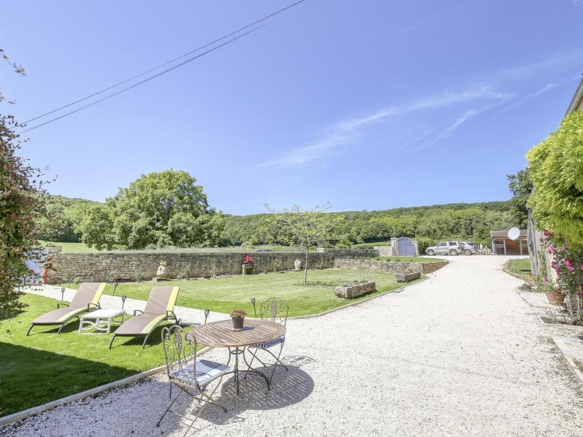 Burgundian Farmhouse In Talon With Fireplace Exterior photo