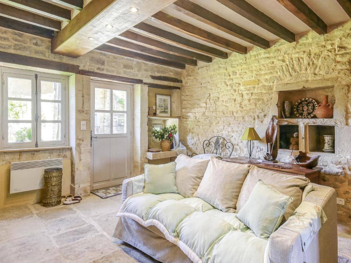 Burgundian Farmhouse In Talon With Fireplace Exterior photo