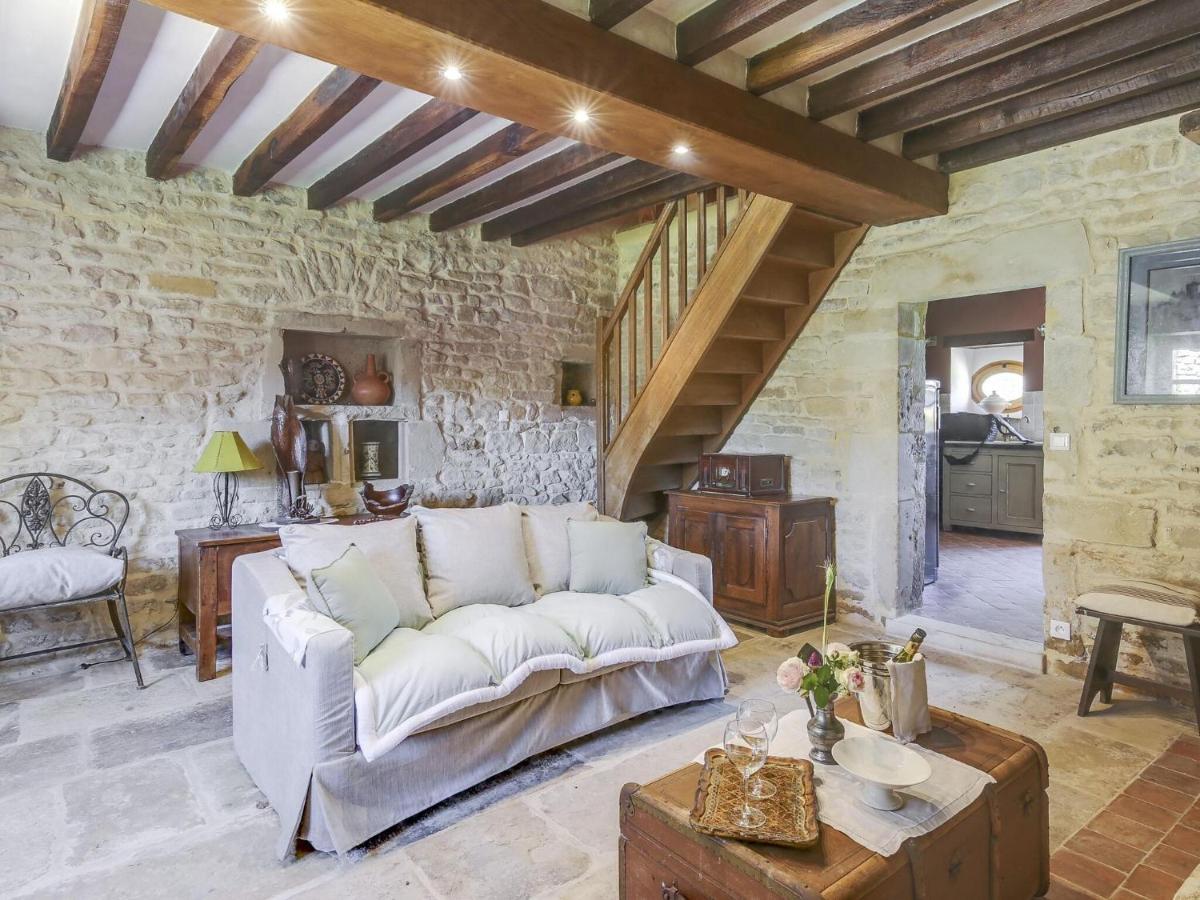 Burgundian Farmhouse In Talon With Fireplace Exterior photo